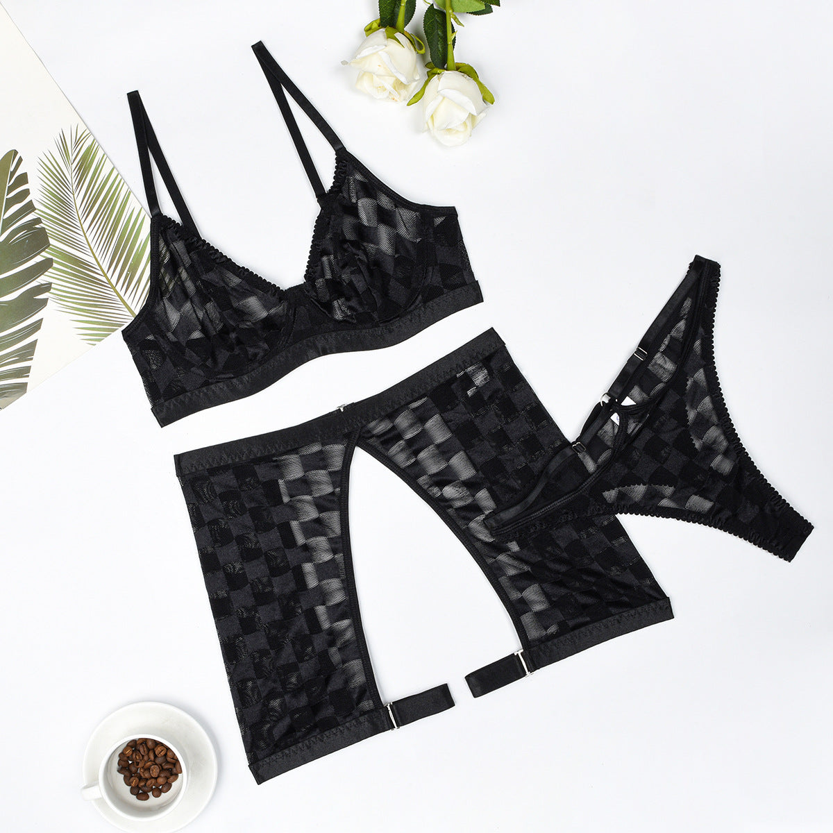 New mesh mesh sexy lingerie three piece set