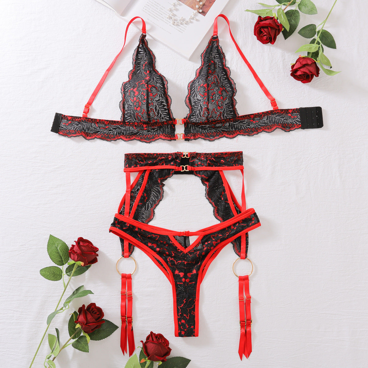 Multi color perspective lace and lace charm split lingerie set